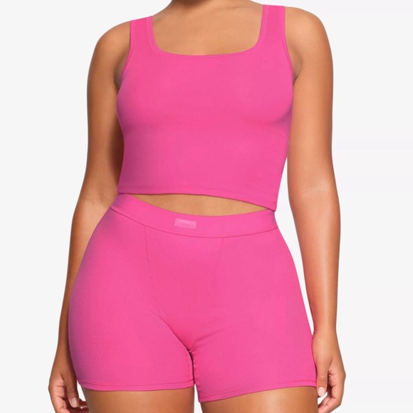SKIMS Cotton Rib Tank | Bright Pink | Size M - Picture 3 of 9